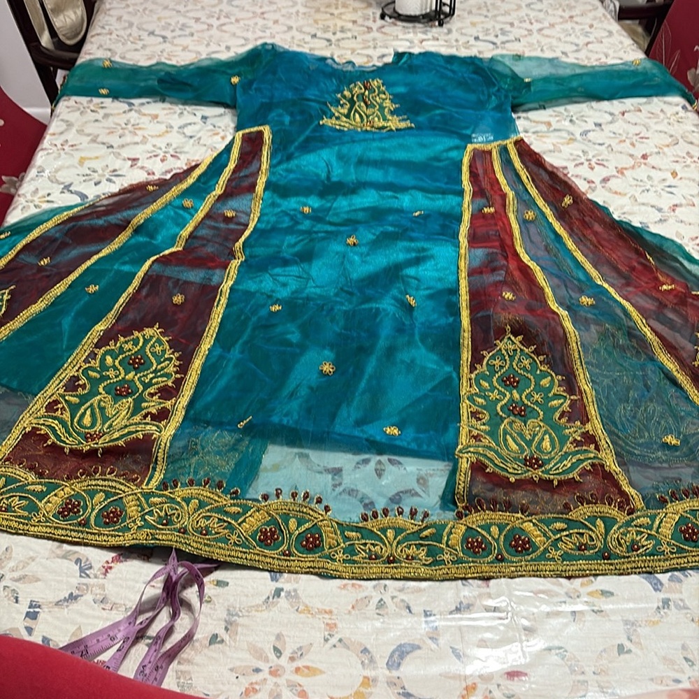 Pakistani  fancy party dress - Picture 7 of 12